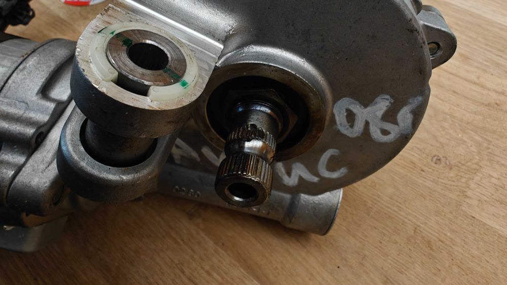 Ел./хидравлично управление Тойота Аурис 2008г. 2.0 D4D 126k.c.