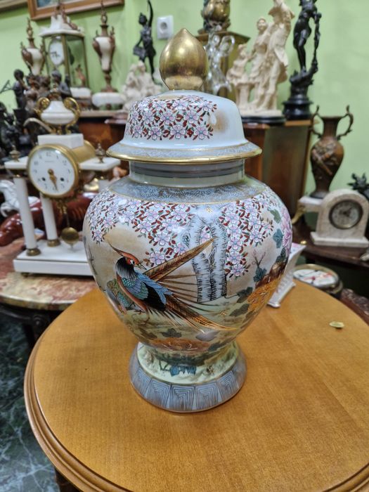 Антикварен колекционерски порцеланов буркан Satsuma