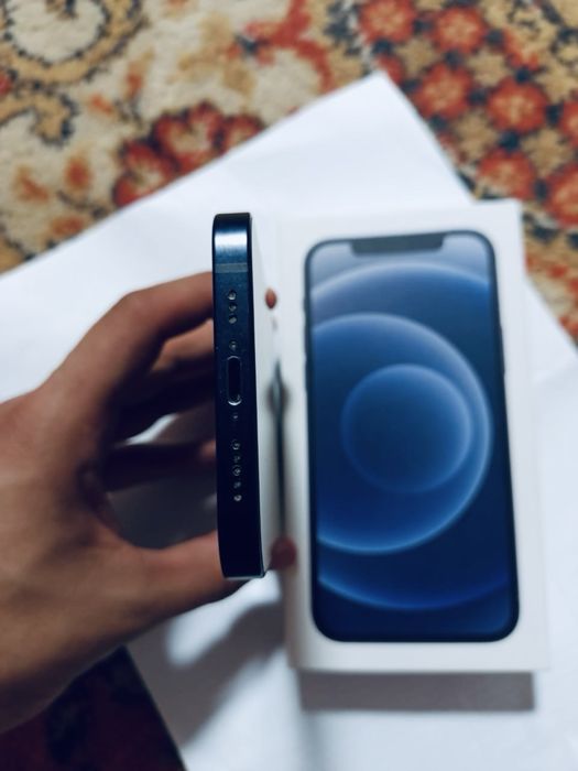 iPhone 12 хорошем состояний