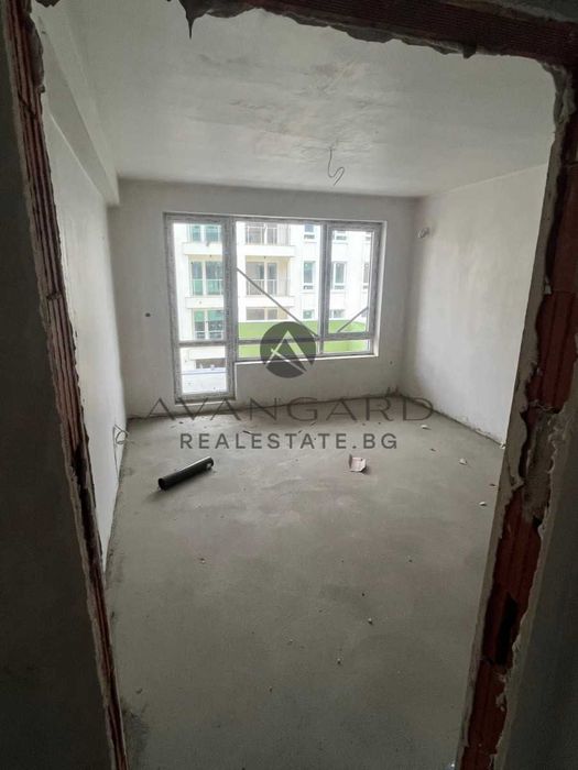 оф.24200 Двустаен пред акт 16/ Южен