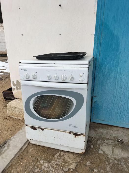 Газовая плита  продам