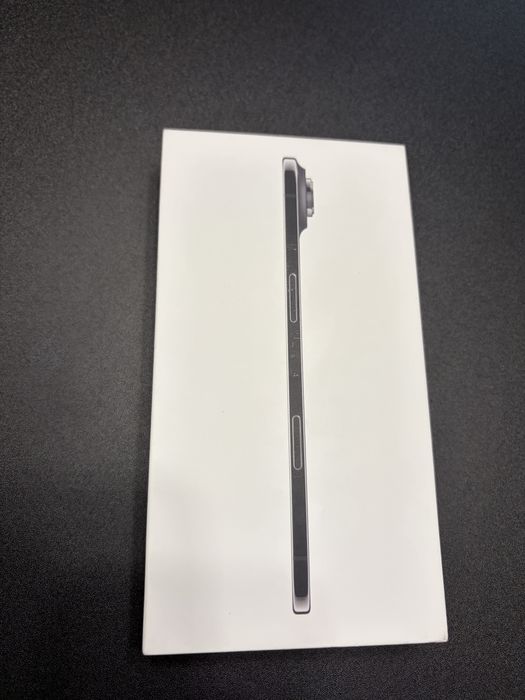 Продаю Iphone 17 air новый сим есим