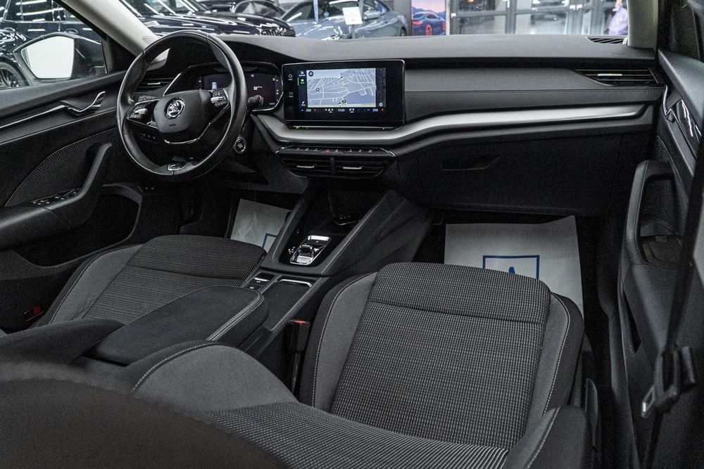 Skoda Octavia Led/CarPlay/Android/Front assist/Tva/Leasing-Rate FARA AVANS