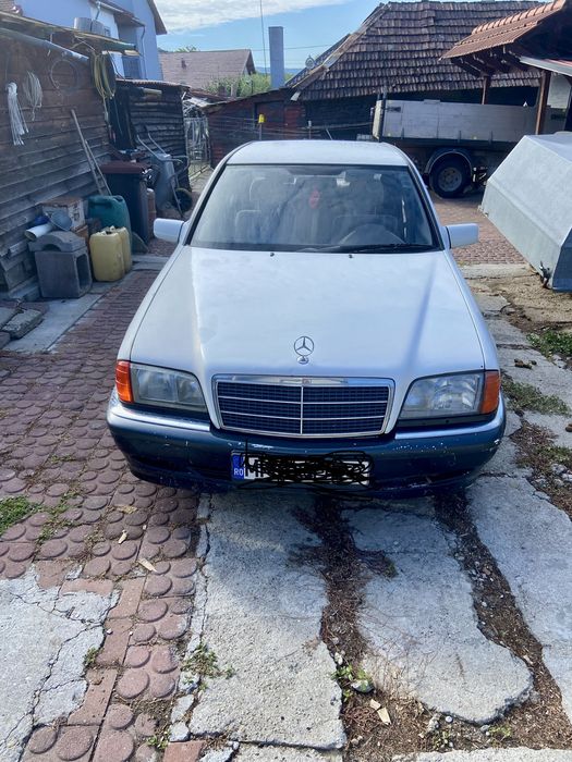 Mercedes w 202 ( c class)