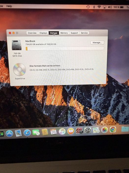 MakBook Pro i5 750 GB