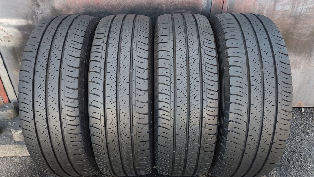 4бр. летни бусови гуми 215/65/16C GoodYear Efficient Grip Cargo
dot22
