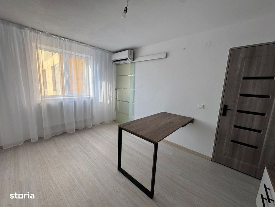 Apartament 2 camere, et 2/4 Filiasi , Ultrafinisat