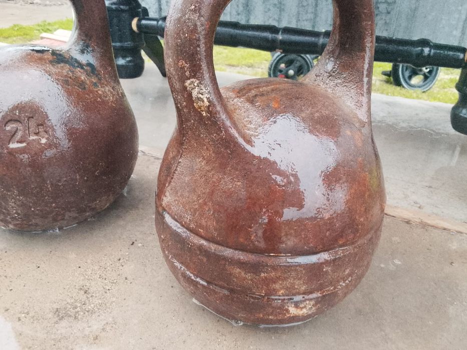 Продам советскую гирю.