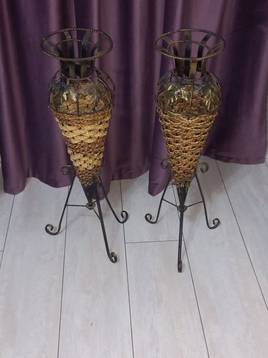 Вазоны для интерьера кованные