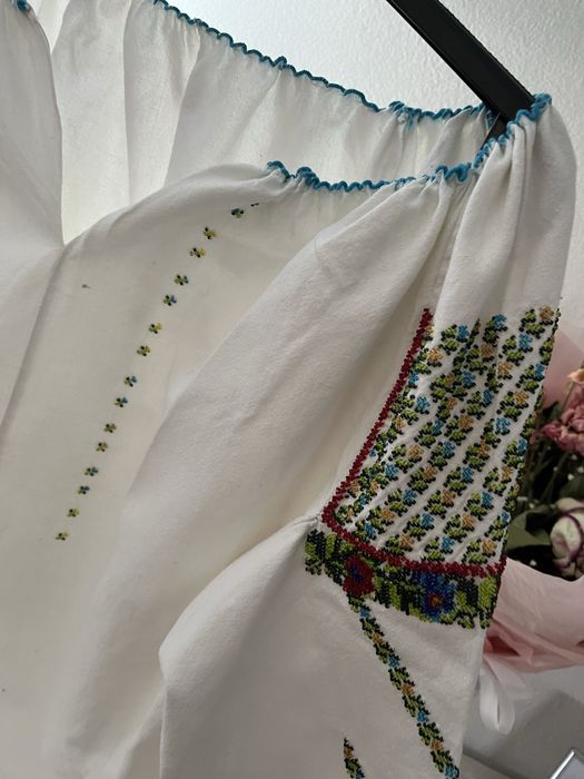 Camașa traditionala- ie cu pietricele