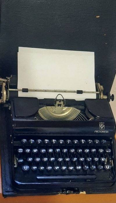 Mașină de scris Olympia Progres 1949 impecabilă