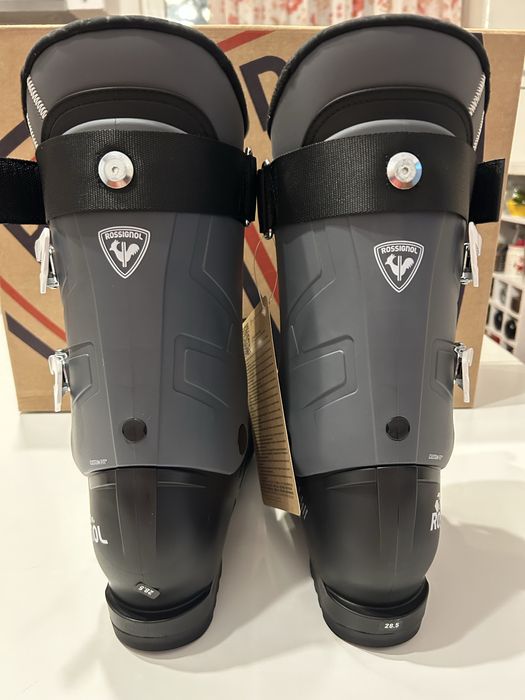 Clapari schi pentru barbati 28,5 sau 42,5/43 noi