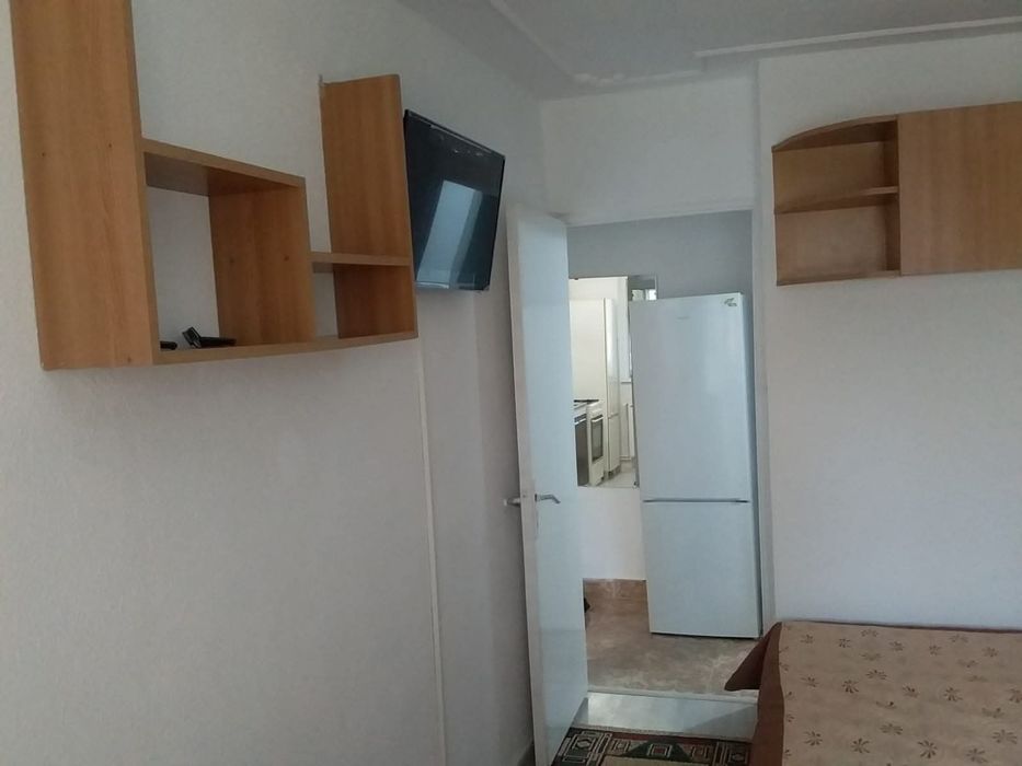 Persoană fizică,  închiriez apartament .cu 1 cameră