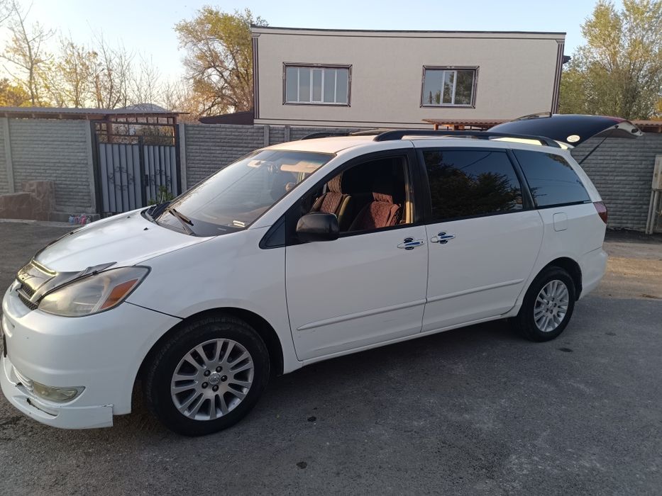 Тойота сиена продам
