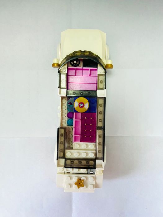 Продам машинку Лего