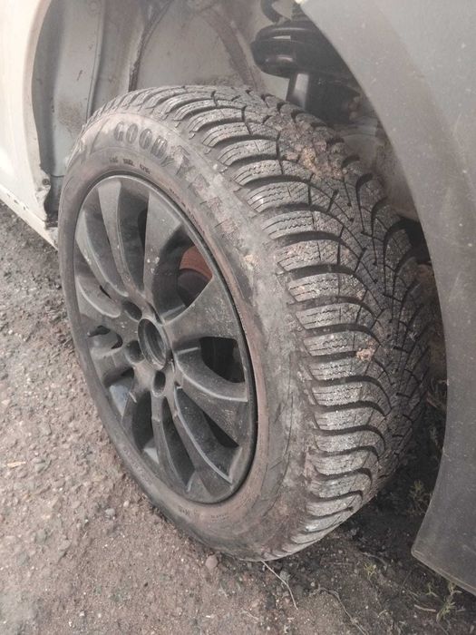 Doar vând auto nu fac schimburi