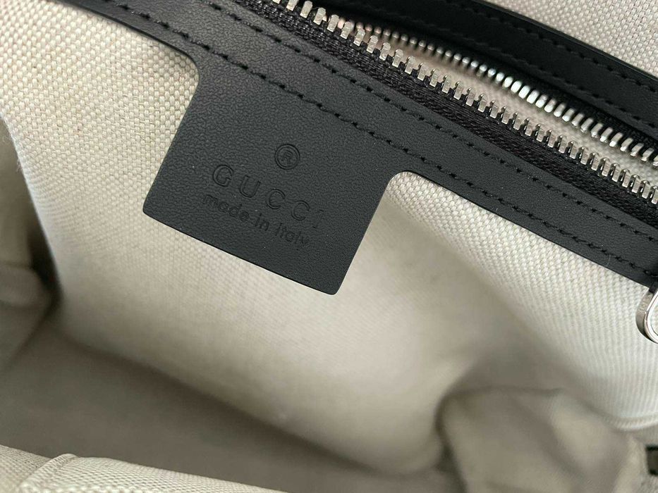 Gucci Черна Раница Релефна Естествена Перфорирана Кожа Гучи Автентична