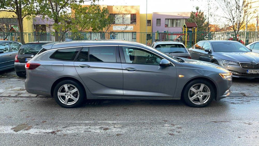 Opel Insignia Sports Tourer 2.0 Turbo D (170 к.с.), 2018 г. – Комби