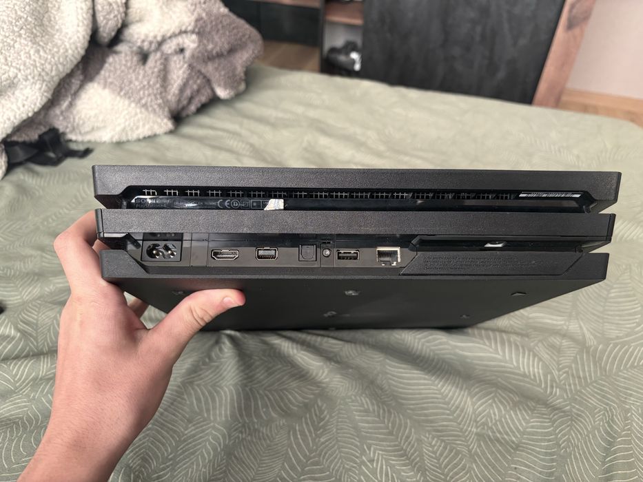 Playstation 4 pro 1tb