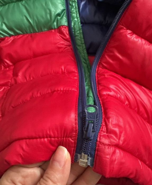 Пуховик Benetton на мальчика 6-7 лет