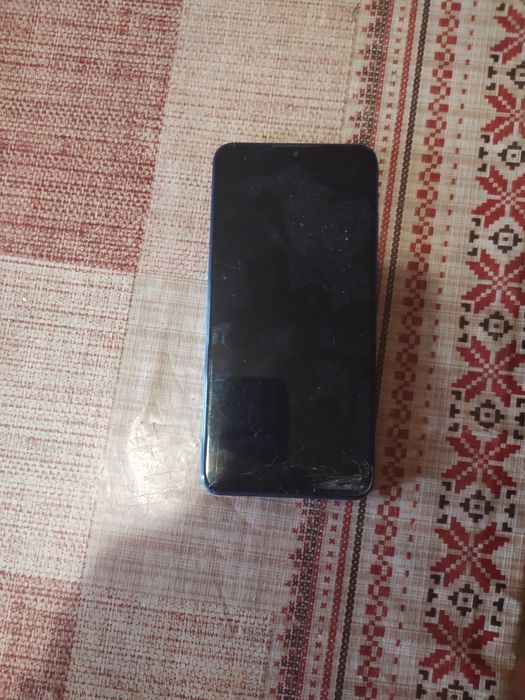Vând 10 telefoane funcționale și ne funcționale