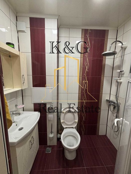 Двустаен апартамент в отлично състояние - ж.к " Орел "