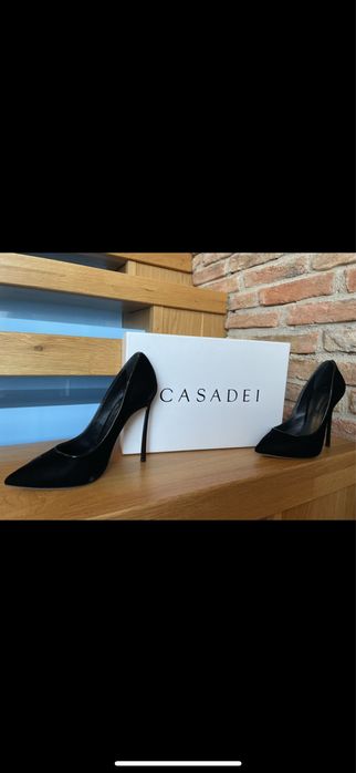 Обувки - Casadei