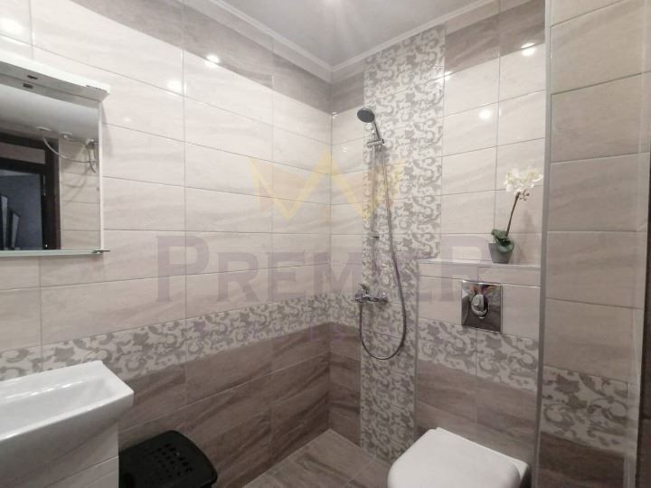 Дава се под наем Двустаен апартамент в Варна, Кайсиева градина - 47 кв.м за 306 € - Снимка #6