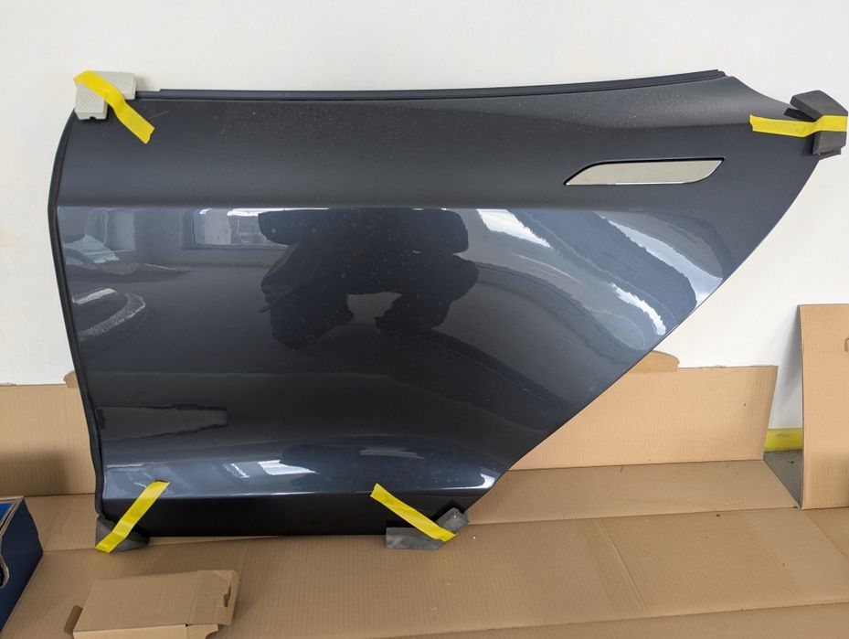 Задна лява врата Tesla Model S 2014