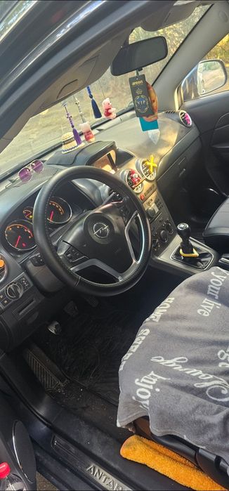Vând Opel Antara