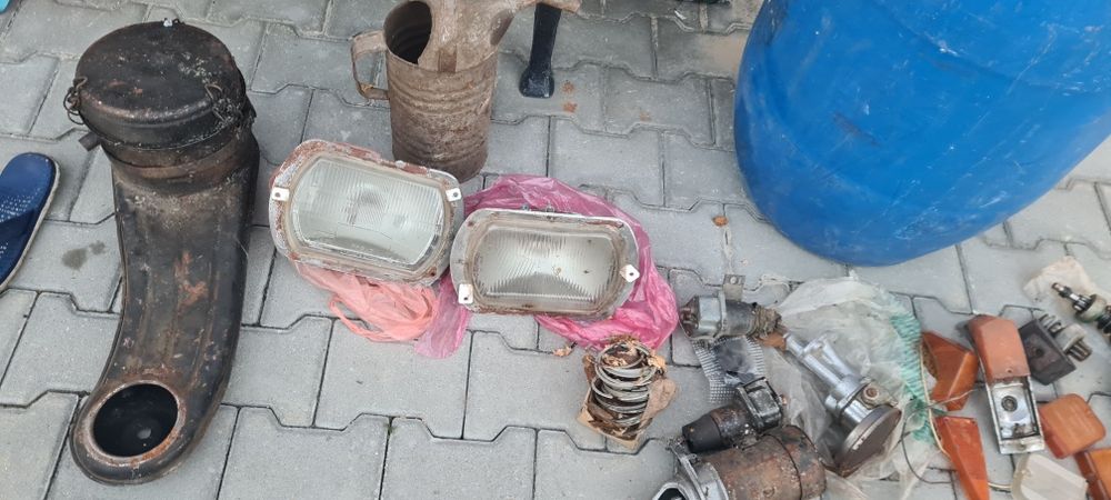 Части за москвич нови и използвани