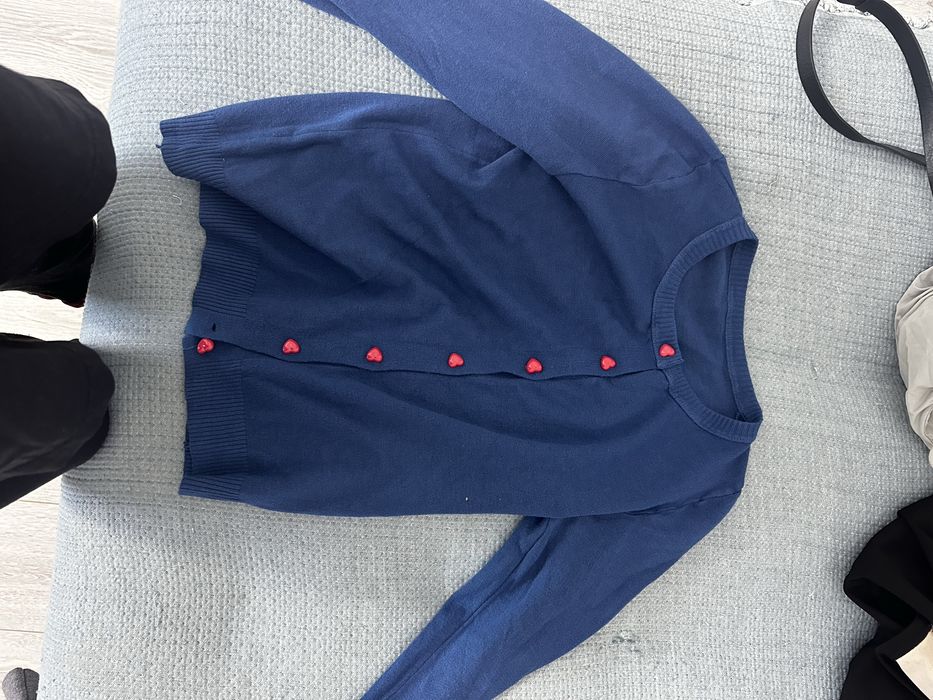 Продам кофточку миленькую