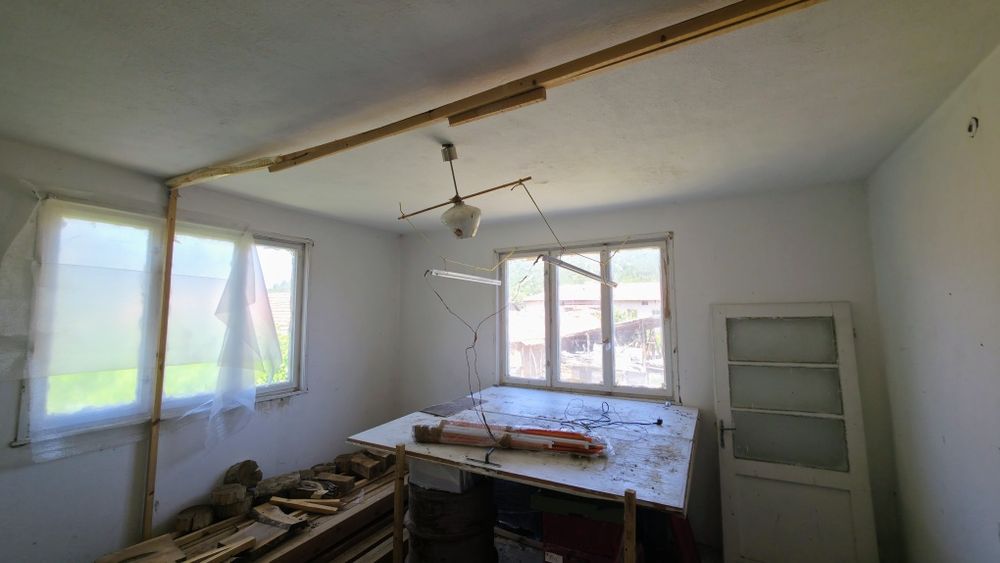 Продава се Къща в с. Драговищица, Област Кюстендил - 186 кв.м за 242 €/кв.м - Снимка #8