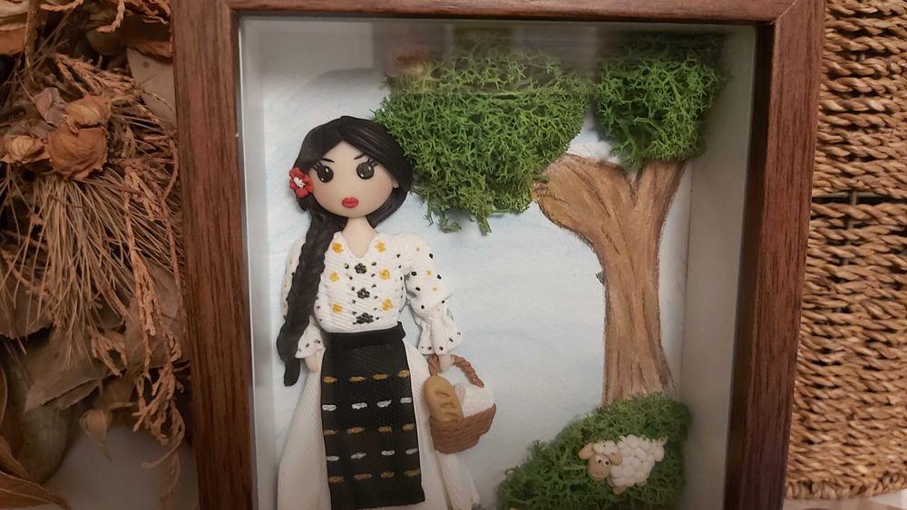 Cadou Dragobete tablou licheni stabilizati ciobanita cu oite fimo