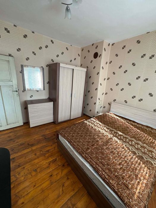 Продава се Къща в Мездра - 180 кв.м за 227 €/кв.м - Снимка #4