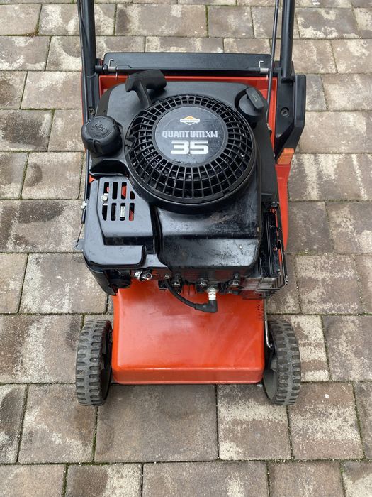 Masina tuns iarba - gazon motor briggs stratton