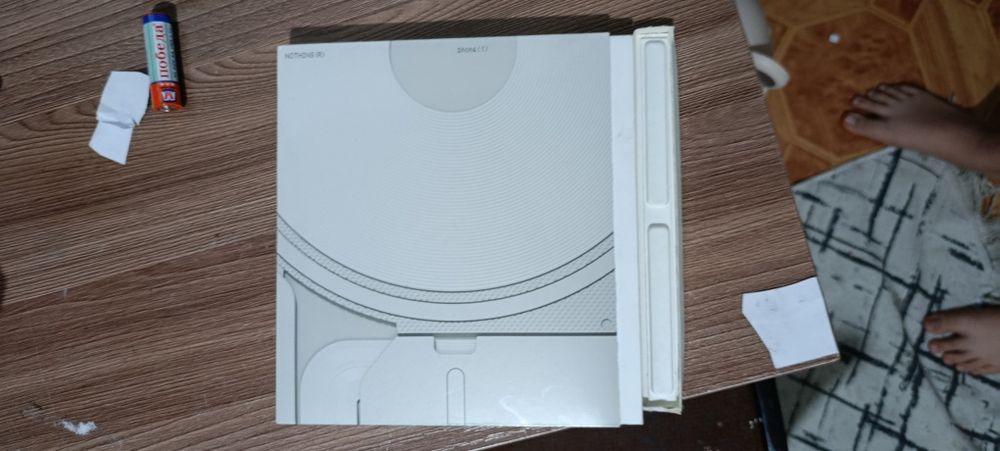 Nothing 1 в хорошем состоянии