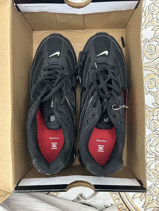 Nike shox 2 x supreme