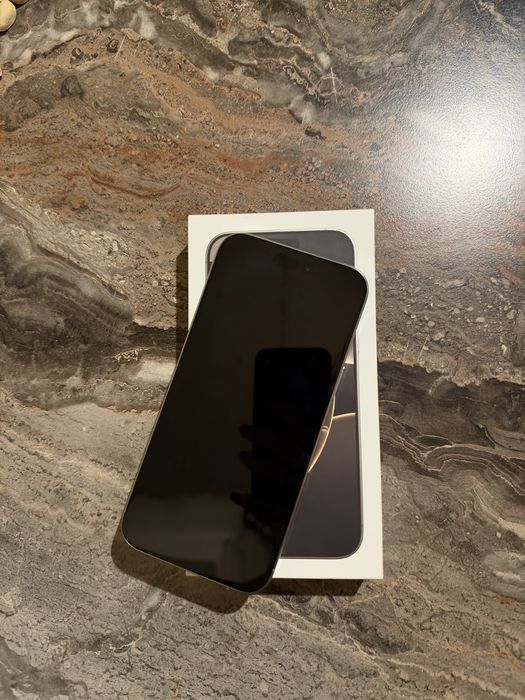 iPhone 16 Pro Max — полный комплект