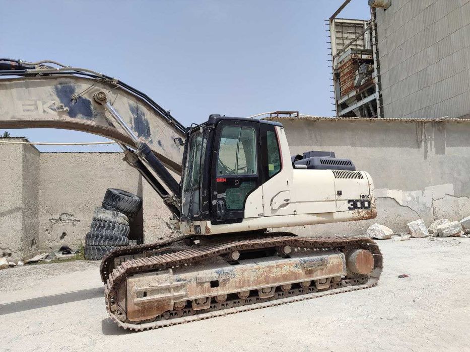 Гусеничный экскаватор Hidromek 300LC ковш 1,6 м3  / 2015 г.