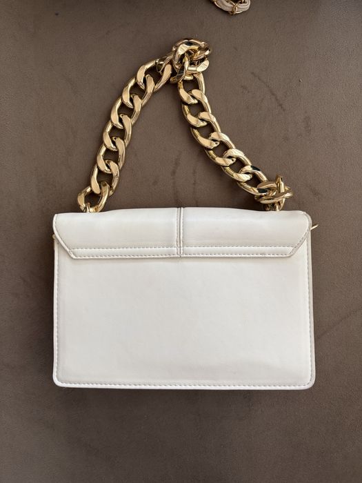 Бяла дамска чанта Bershka