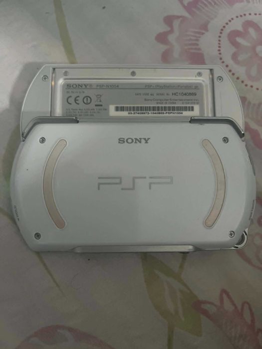 Playstation portable go