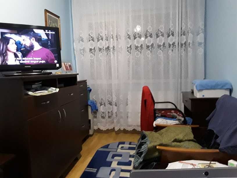 Apartament mobilat de vanzare cu 3 camere