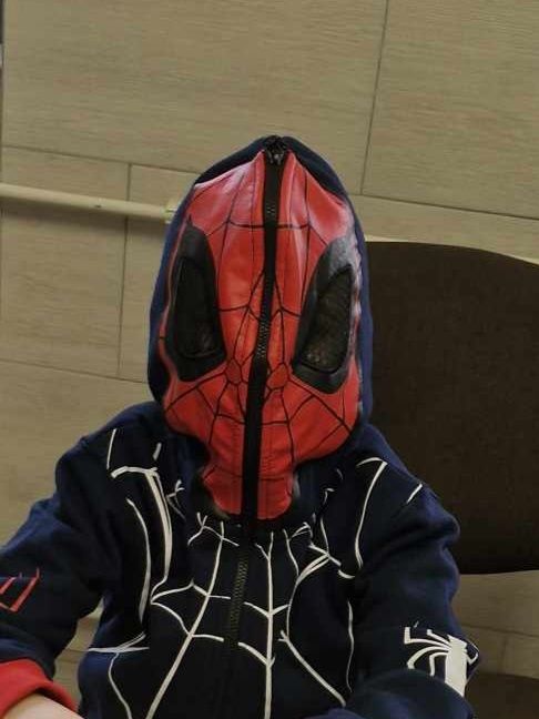 Bluza trening Marvel si papuci lego