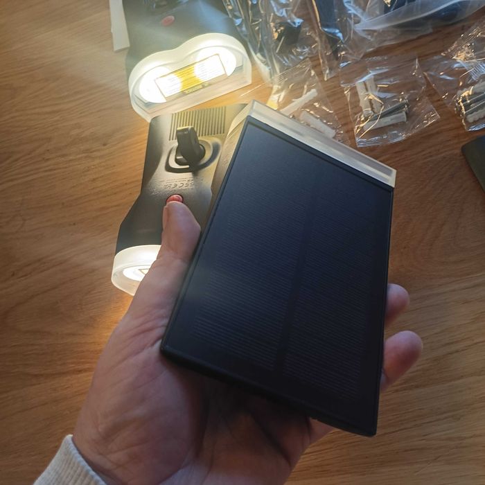 НОВИ! 4 броя соларни лампи 800 lm, 22LED, 3000K, IP67, 3 режима