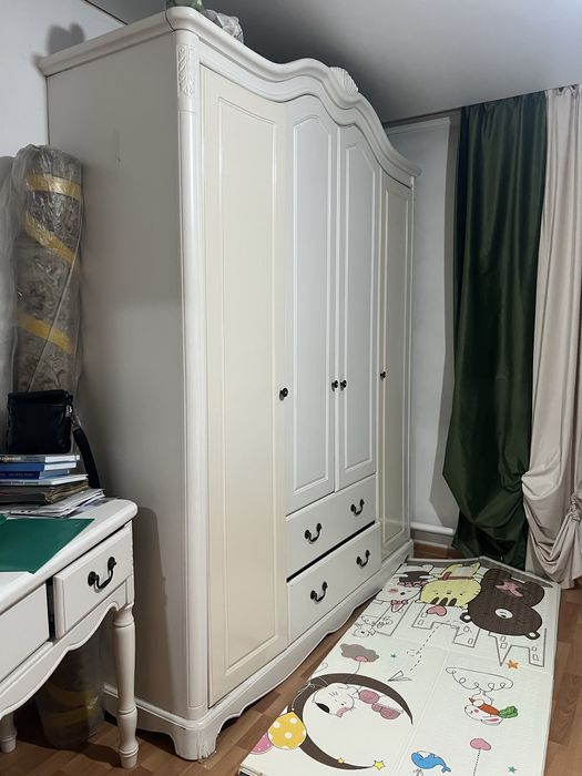 продам спальный гарнитур