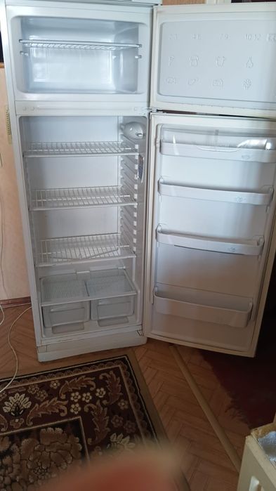 Продается холодильник
