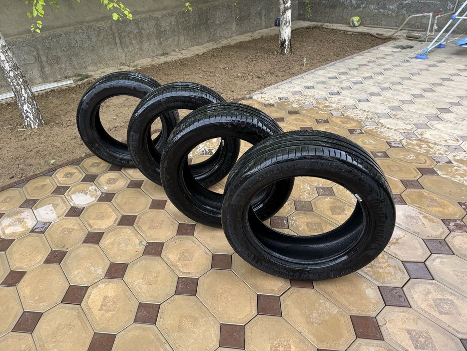 Балон Continental 235/55 19 размер