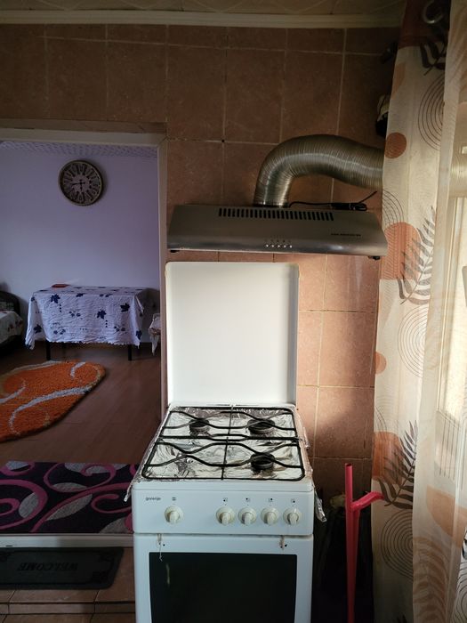 Inchiriez casa chercea