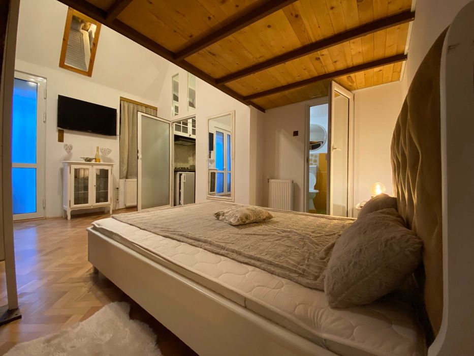 200 Ron/noapte CAZARE Chiar în Centrul Brașovului